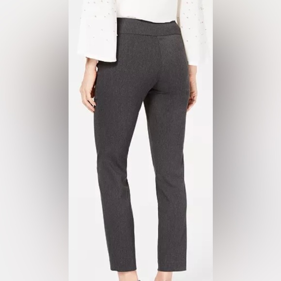 Women’s Alfani pull on skinny pants - Picture 2 of 8